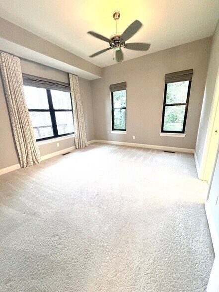 Primary bed - 4300 McPherson Ave