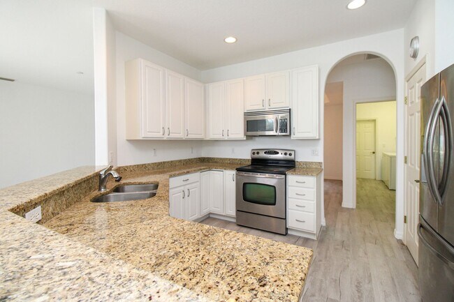 Building Photo - 3-Bed + Den Home With Lake Views & PET FRIENDLY! AVAIL NOW