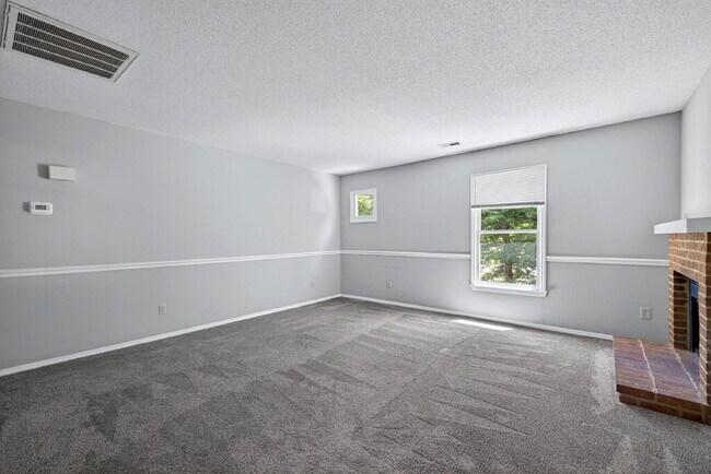 Building Photo - 1501 Mary Frances Pl
