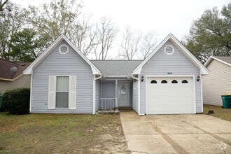 Building Photo - Cozy and Convenient Home in Niceville!