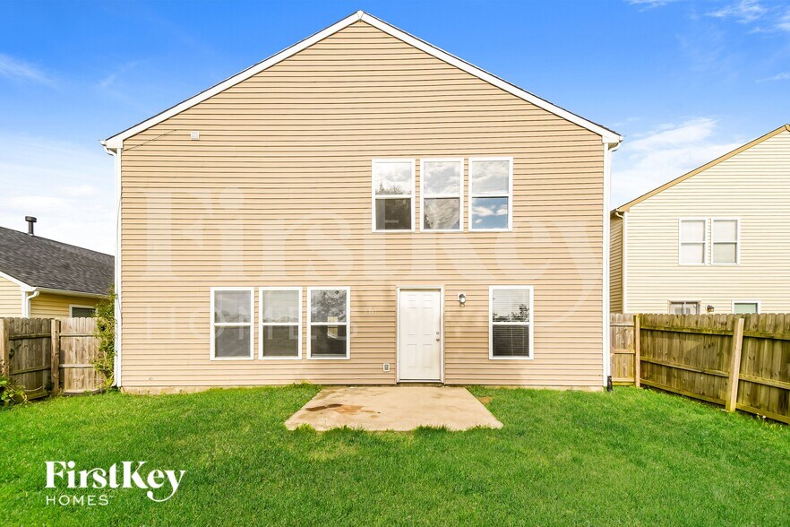 Building Photo - 4260 Arches Ct