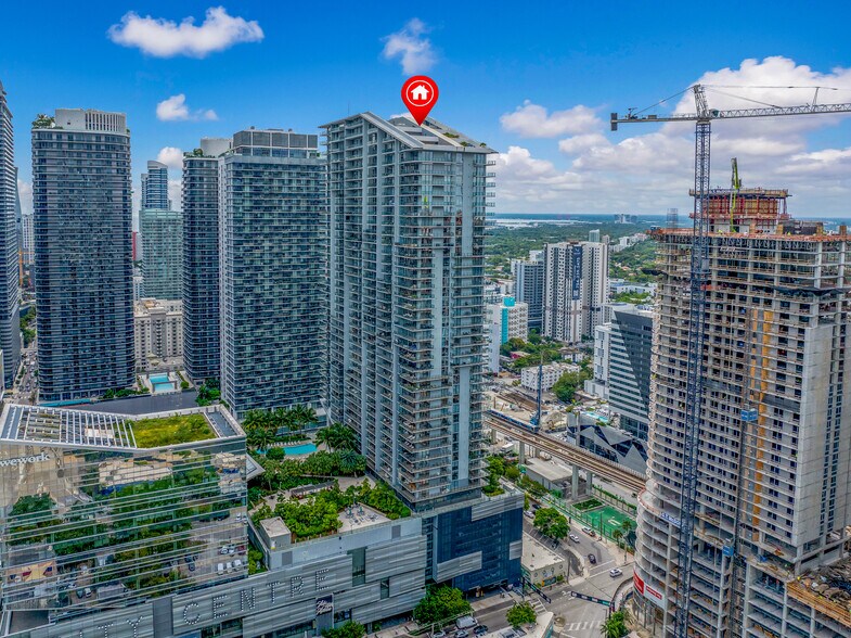 Building Photo - 88 SW 7th St