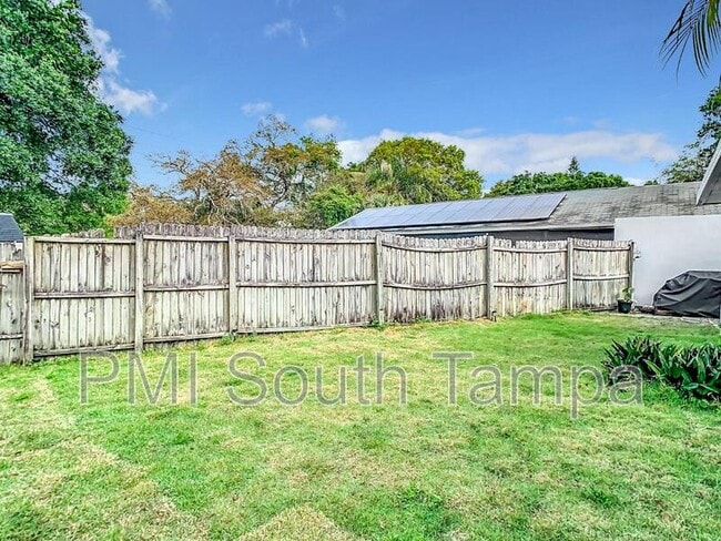 Building Photo - 2760 Braham Ct