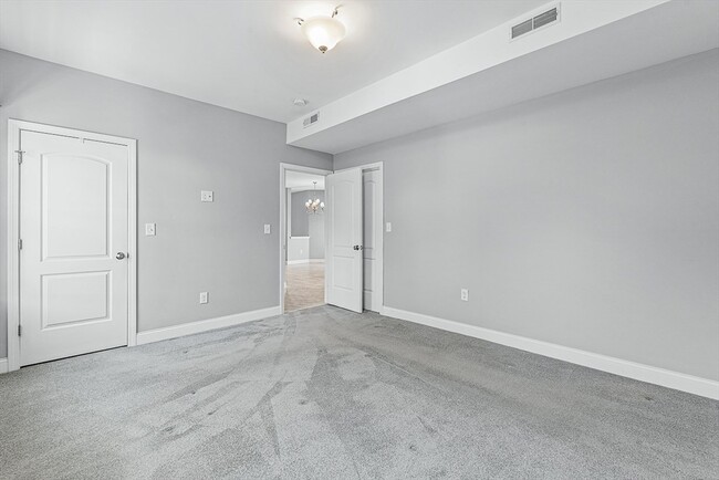 Building Photo - 76-78 Bradbury Ave