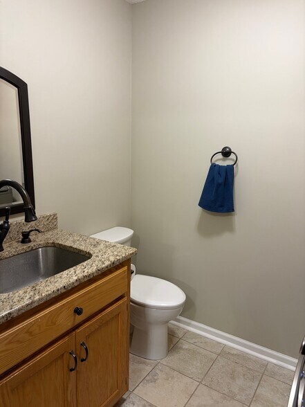 Building Photo - 2960 Ashlynn Way
