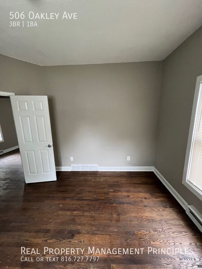 Building Photo - 506 Oakley Ave