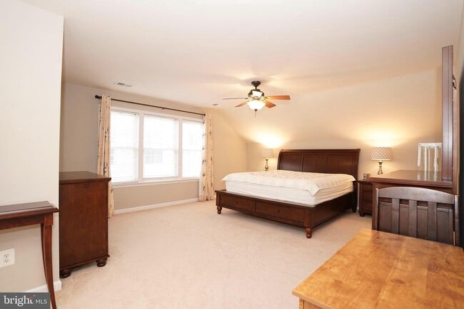 Building Photo - 20779 Crescent Pointe Pl