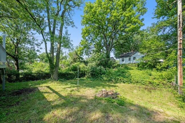 Building Photo - Cozy 3-Bedroom Home in Ferguson – $1,499/m...