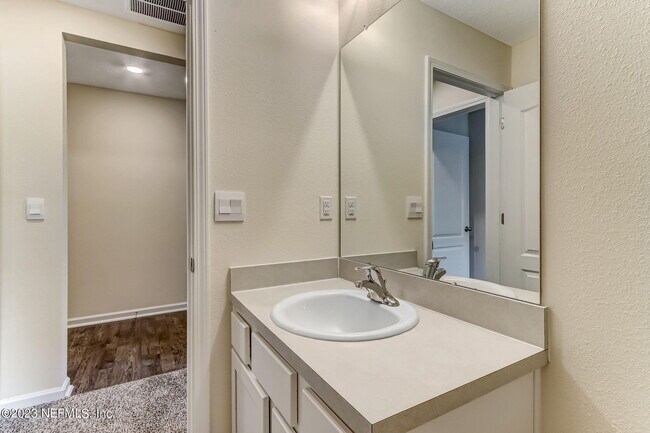 Building Photo - 3114 Lawton Pl