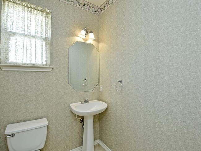 Building Photo - 9019 Mountain Mist Ln