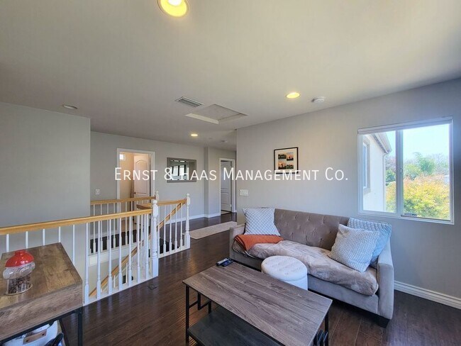 Building Photo - 15616 Firmona Ave