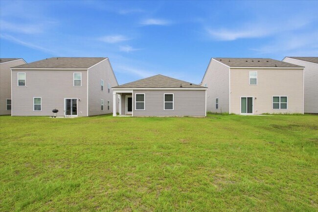 Building Photo - 23 Cedar Creek Ln