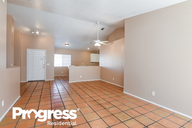 Building Photo - 327 Yarnell Dr