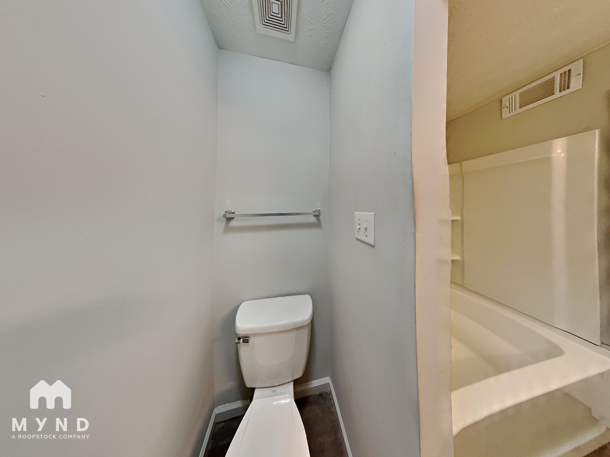 Building Photo - 170 Chesterfield Ct SW