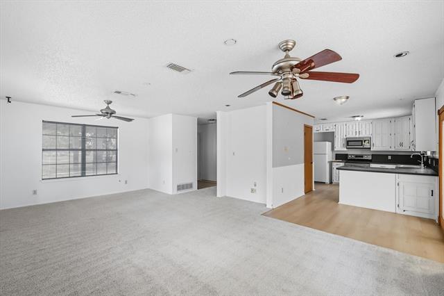 Building Photo - 5702 Teasley Ln