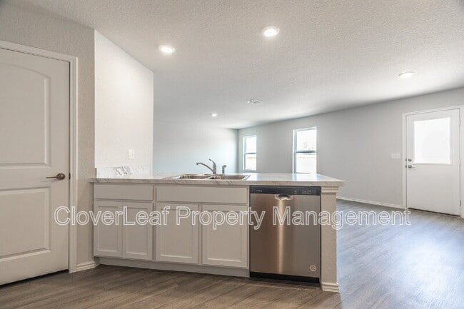 Building Photo - 1507 Middlecoff Ter
