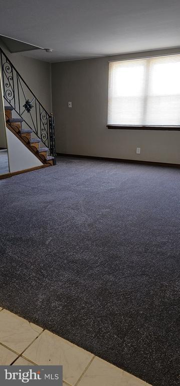 Building Photo - 435 N Springfield Rd