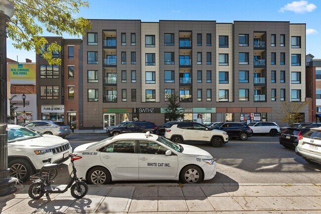 Building Photo - 457 W Broadway