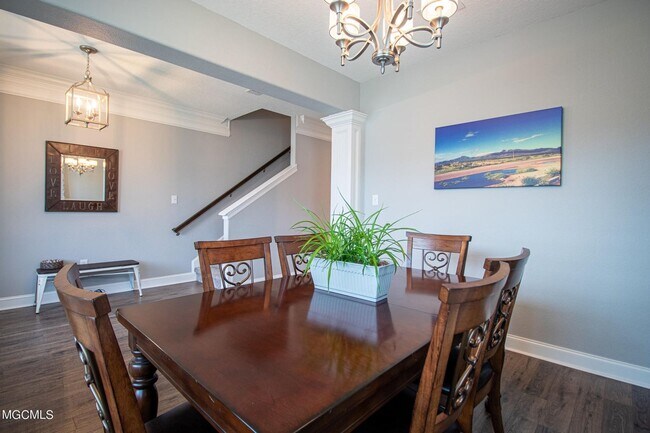 Building Photo - OCEAN SPRINGS SCHOOLS  - BEAUTIFUL HOME IN...