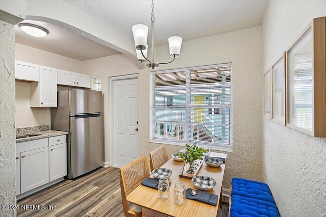 Building Photo - 95 Lewis St