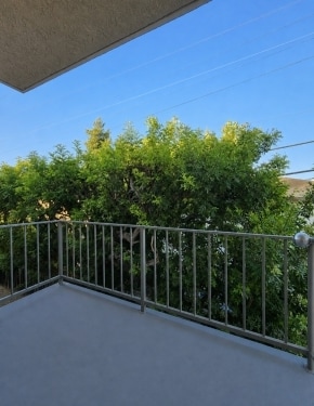Interior Photo - 3732 Veteran Ave