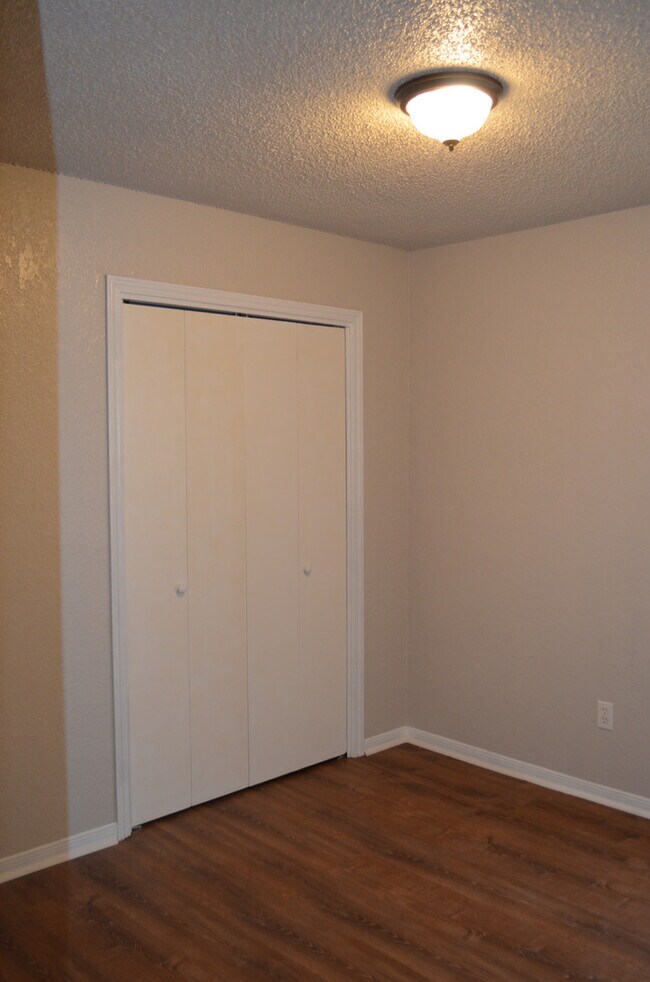 Building Photo - This 3 Bedroom Home with Fireplace is a must see!