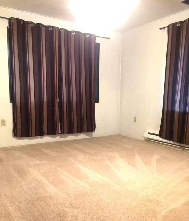 Building Photo - 2 bedroom in Seattle WA 98125