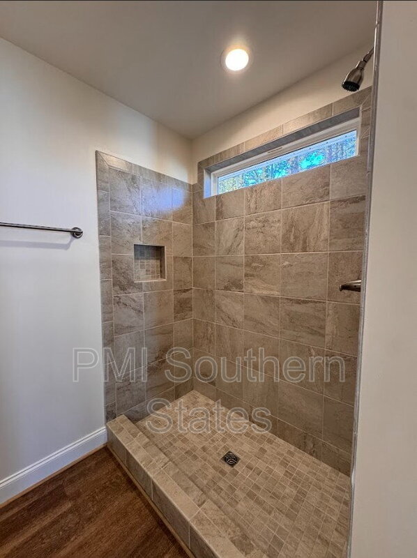 Building Photo - 306 Clarus Crk Wy