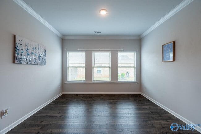 Building Photo - 331 Jackson Pt Cir