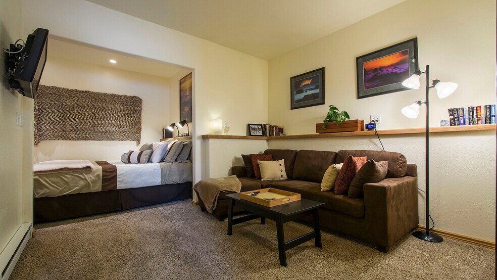 Building Photo - 1484 Willow Loop