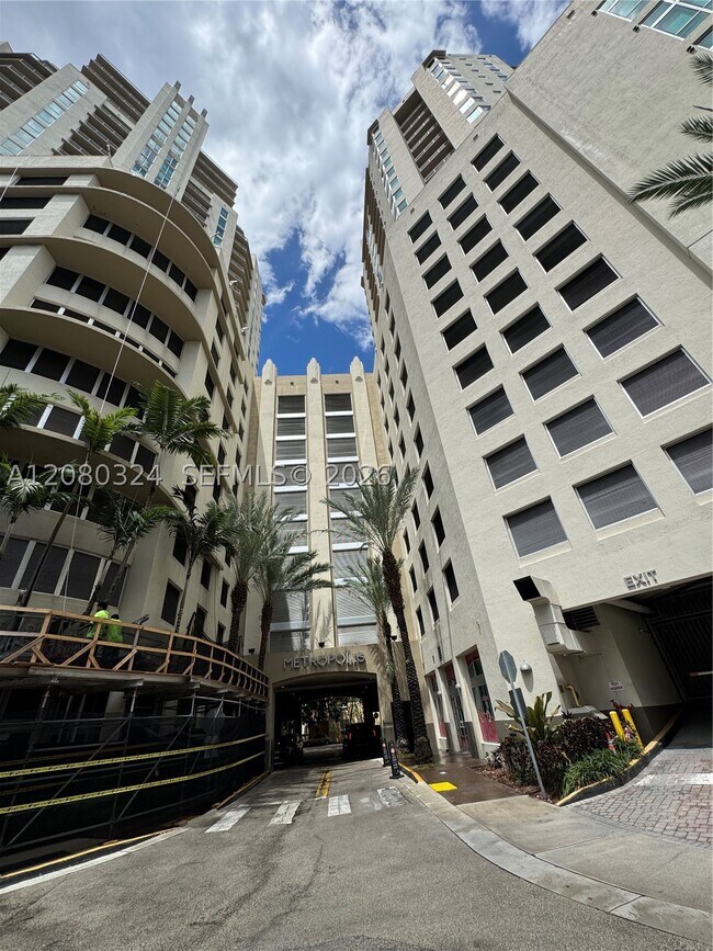 Building Photo - 9055 SW 73rd Ct