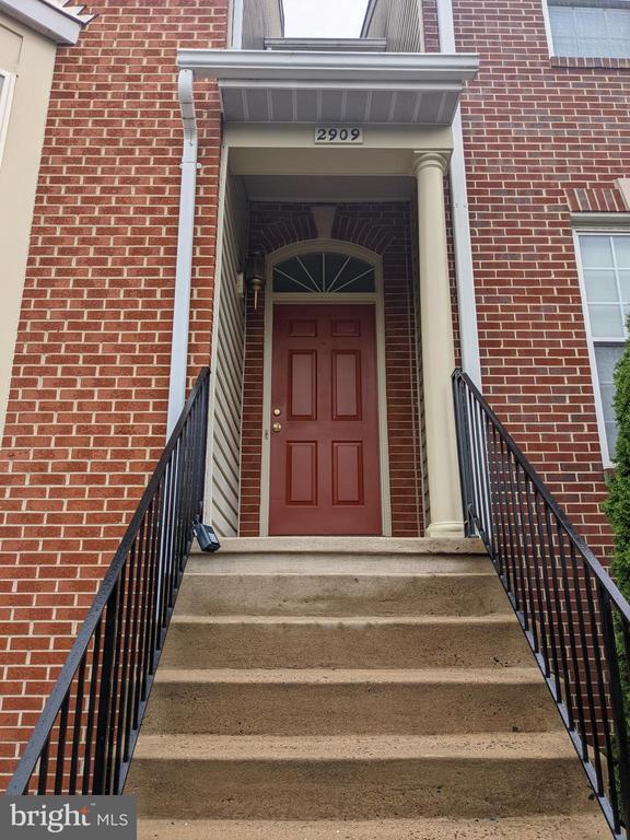 Primary Photo - 2909 Mainstone Dr