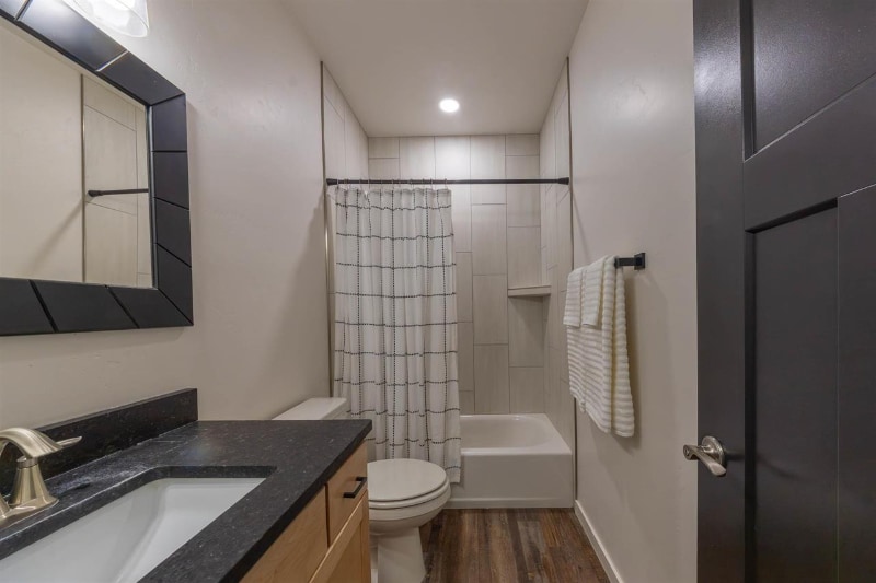 Building Photo - 450 Fox Meadows Ct