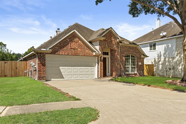 Building Photo - 511 Plantain Ln