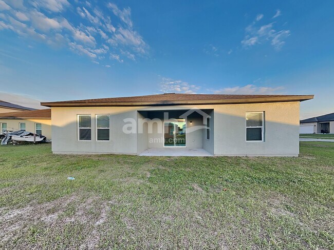 Building Photo - 4878 St James Ln