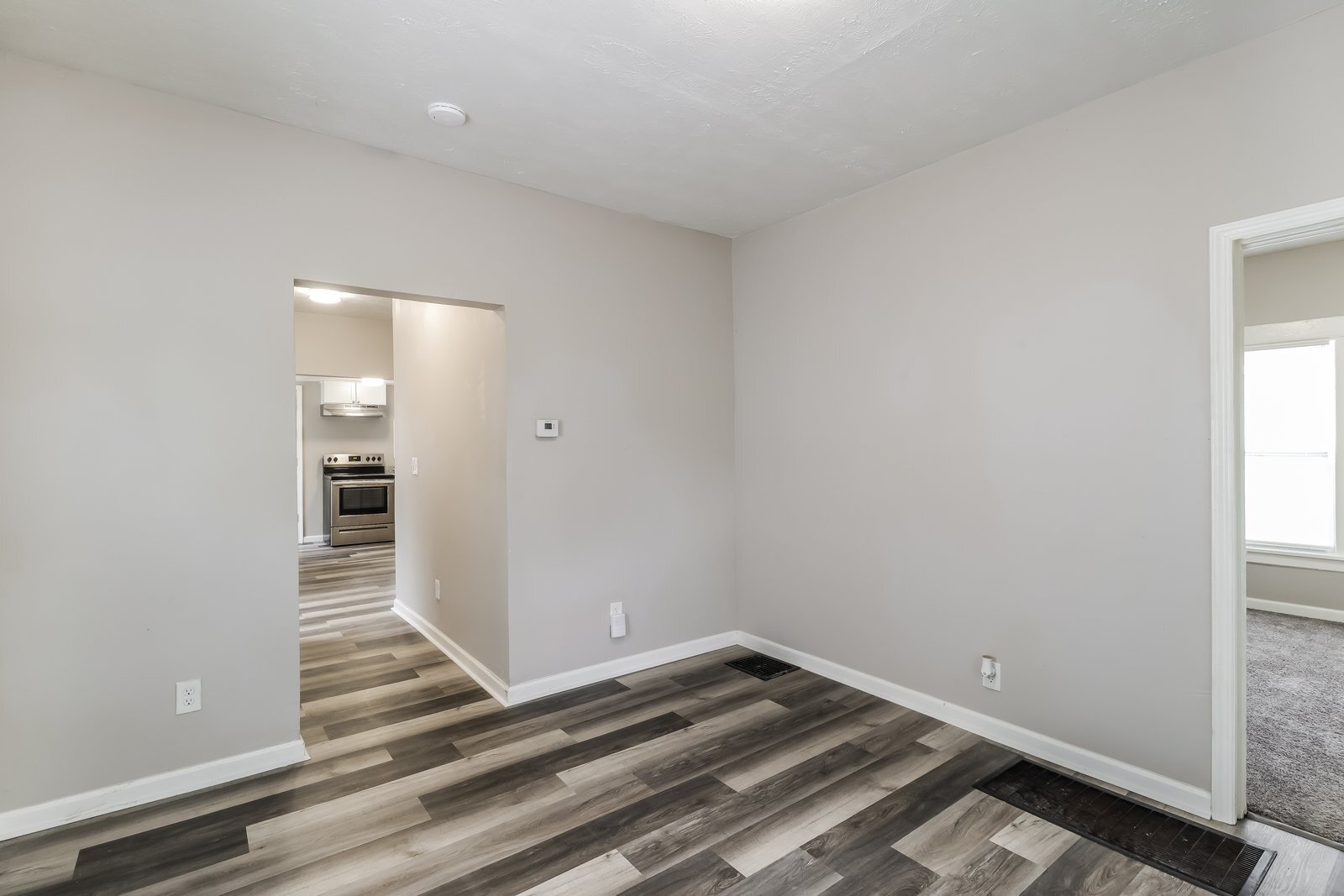 Building Photo - 806 Crawford St