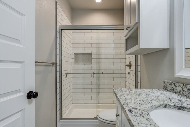 Building Photo - Stunning 3 Story Town-Home near Texas Tech...