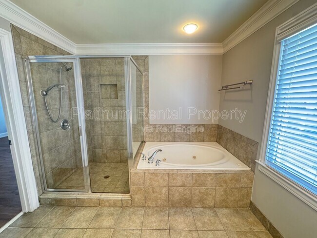 Building Photo - 1705 Barfield Run NW