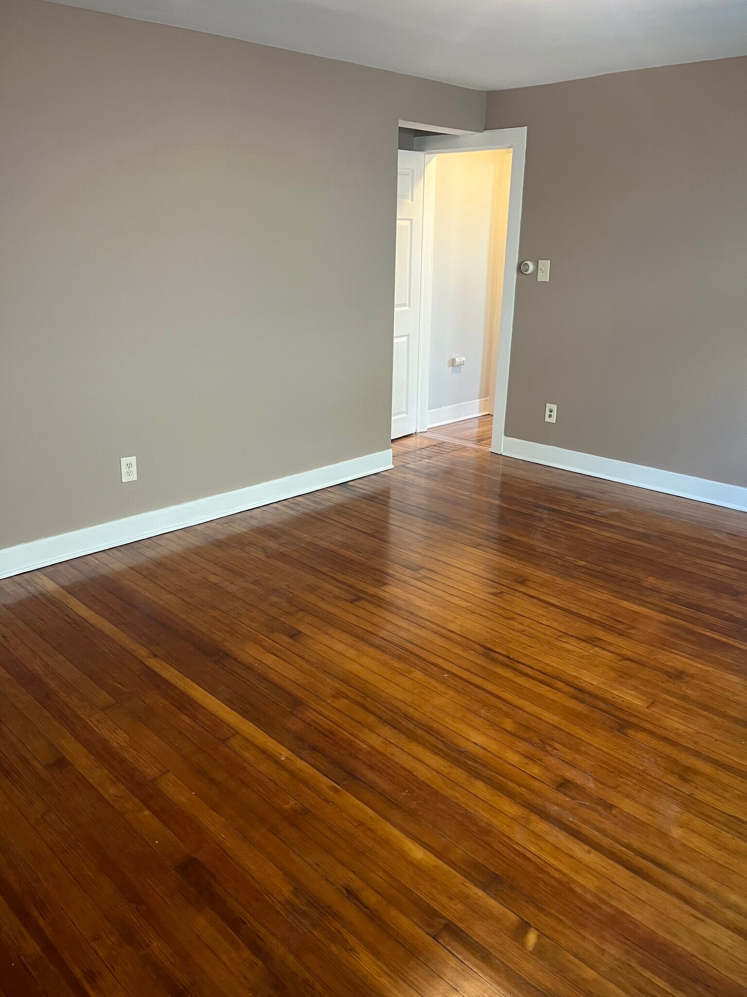 Master Bedroom - 109 Filmore St