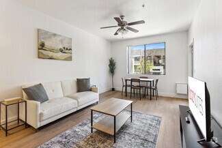 Building Photo - 6610 N 93rd Ave