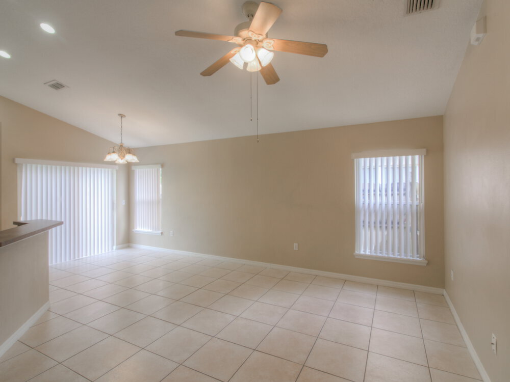 Building Photo - 3813 Kyle Dr