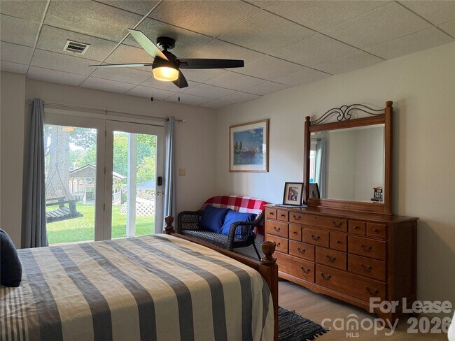 Building Photo - 16318 Stinson Cove Rd