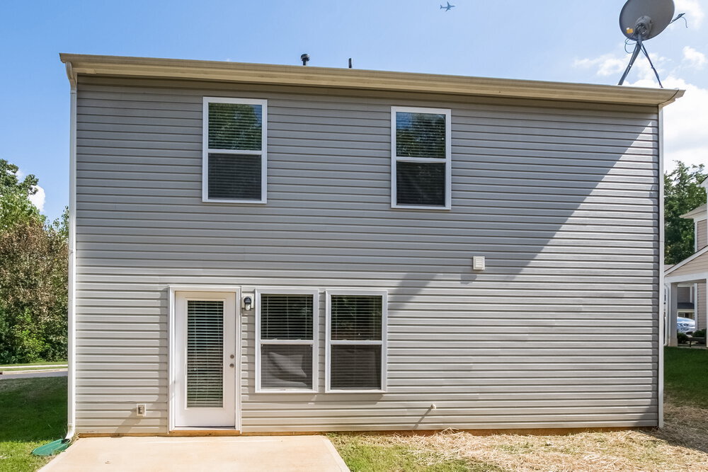 Building Photo - 5605 Twin Brook Dr