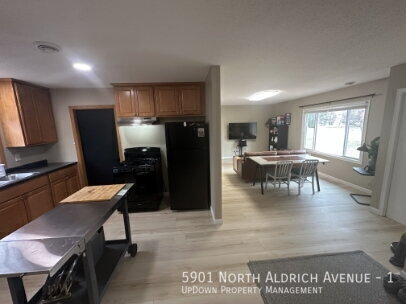 Building Photo - 5901 N Aldrich Ave