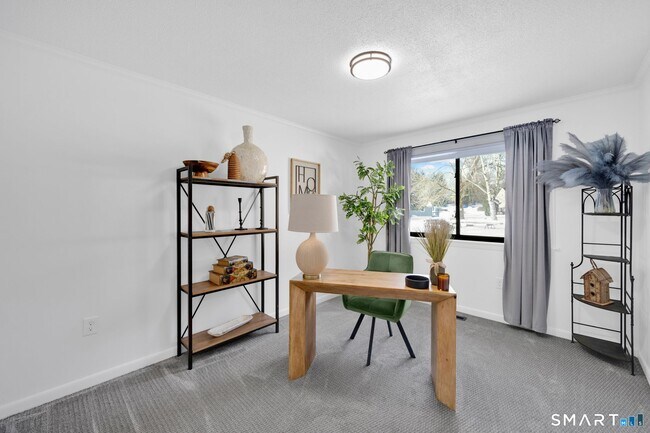 Building Photo - 78 Landing Cir