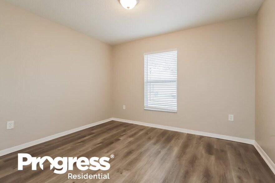 Building Photo - 10510 Goshawk Pl