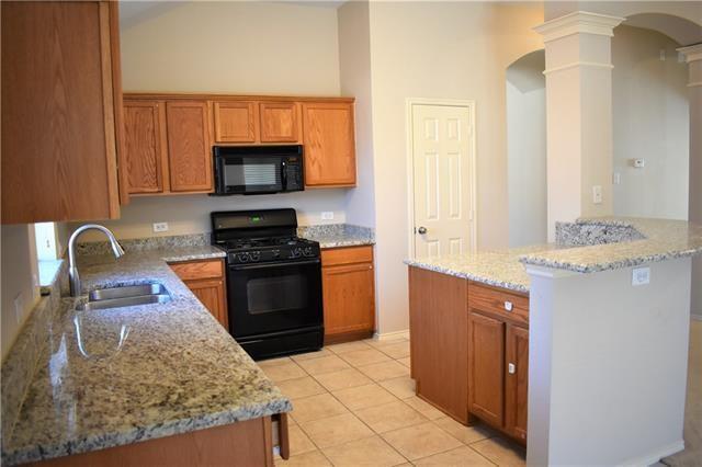 Building Photo - 6913 Oak Falls Dr