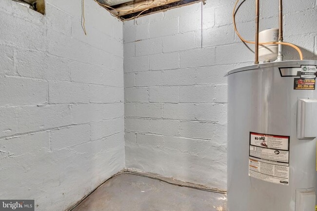 Building Photo - 21705 Great Mills Ln