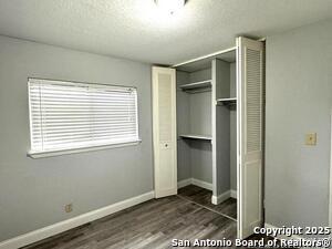 Building Photo - 3606 Versailles Dr