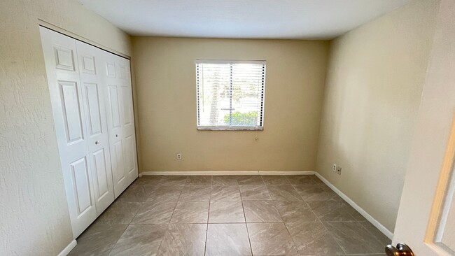 Building Photo - Cozy 2 BD/ 2 BA Apartment in Palm Bay! Was...